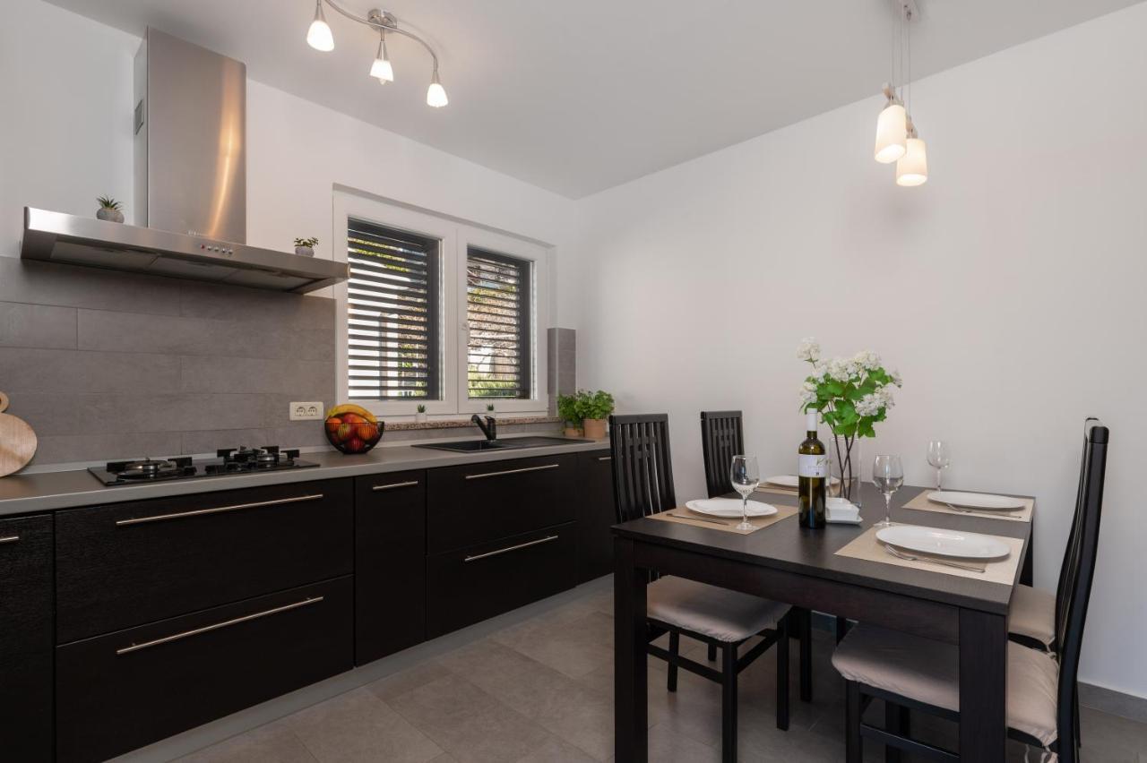 D&A Superior Apartman Rabac Exteriör bild